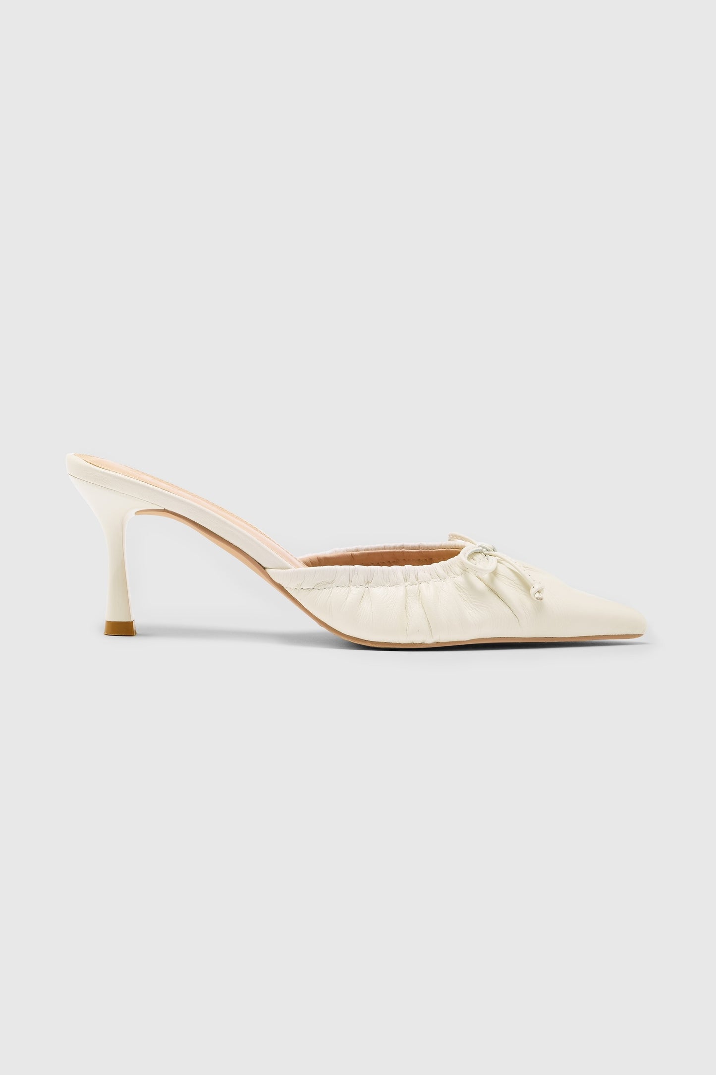 White leather pointed-toe high-heeled backless court shoes